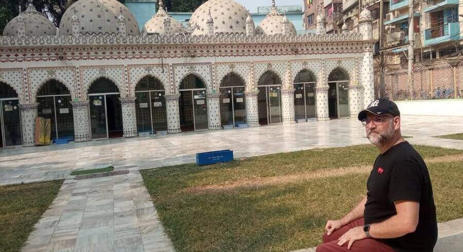Visiting Star Mosque in Dhaka
